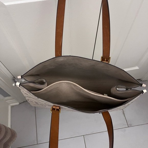 Tory Burch Taupe and Brown Patterned Tote - Picture 3 of 8